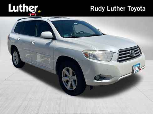 Used 2010 Toyota Highlander SE AWD/4WD image 1