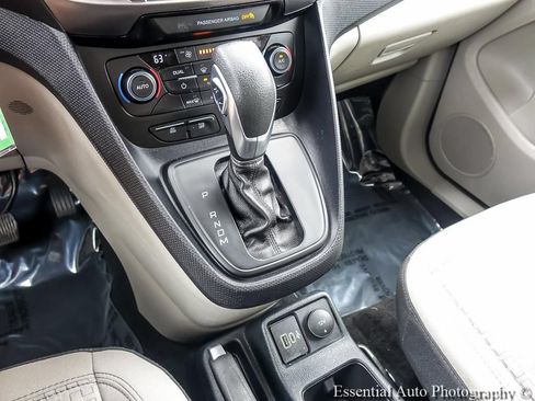 Used 2022 Ford Transit Connect XLT FWD image 19