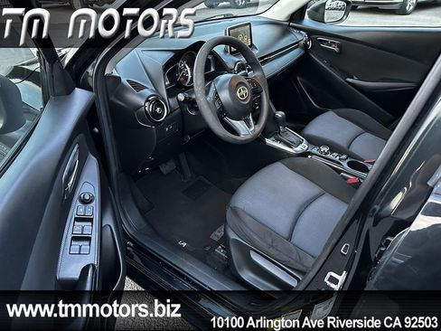 Used 2016 Scion iA image 6