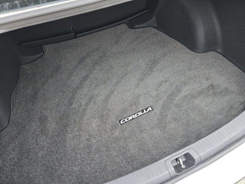 Used 2023 Toyota Corolla SE w/ Carpet Mat Package (TMS) FWD image 19