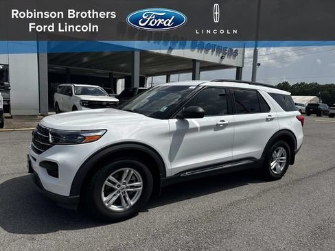 Certified 2020 Ford Explorer XLT RWD image 1