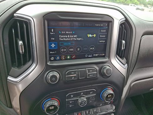 Used 2020 Chevrolet Silverado 1500 LT Trail Boss AWD/4WD image 17