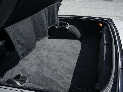 Used 2006 Chevrolet Corvette Coupe w/ Preferred Equipment Group image 9