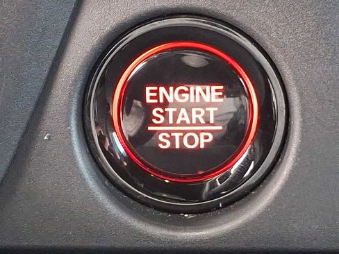 Used 2023 Honda Pilot Sport image 26