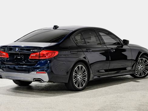 Used 2019 BMW 540i xDrive w/ M Sport Package image 6