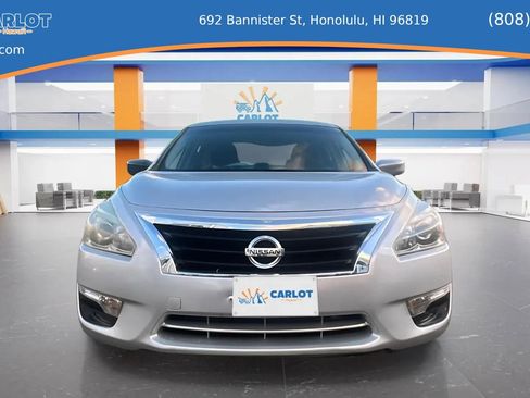 Used 2013 Nissan Altima 2.5 S FWD image 9