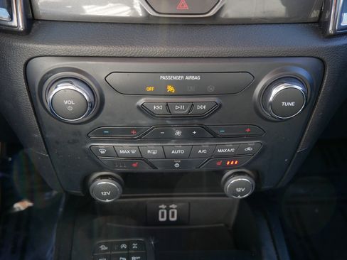 Certified 2019 Ford Ranger Lariat w/ Black Appearance Package image 23