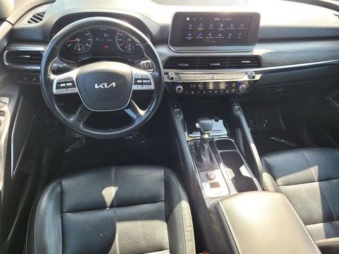 Used 2022 Kia Telluride EX image 35