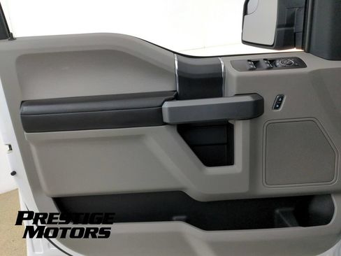 Used 2017 Ford F150 XLT AWD/4WD image 36