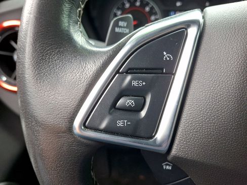 Used 2022 Chevrolet Camaro LT w/ Technology Package RWD image 17