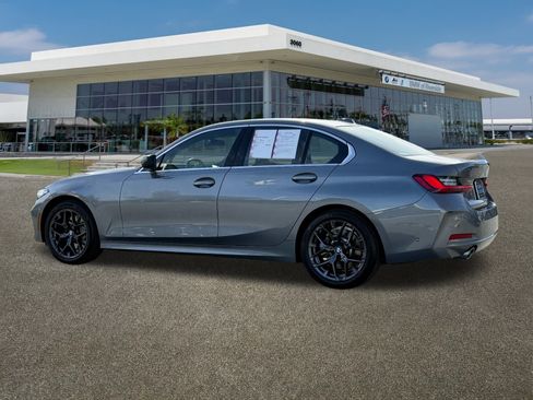 Used 2025 BMW 330i Sedan w/ Premium Package image 7