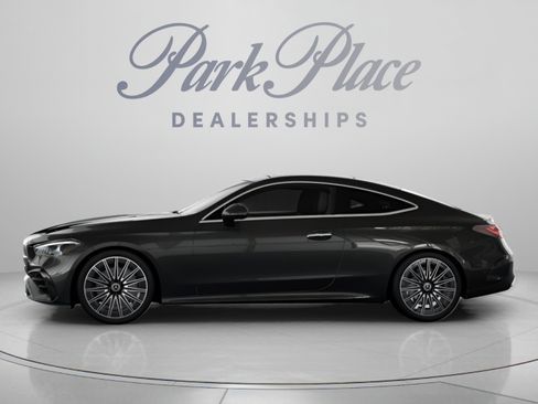 Used 2025 Mercedes-Benz CLE 300 4MATIC Coupe image 4
