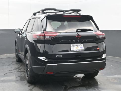 New 2026 Nissan Rogue SV image 6