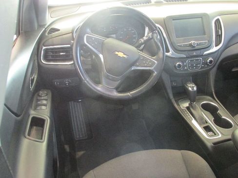 Used 2018 Chevrolet Equinox LT image 15