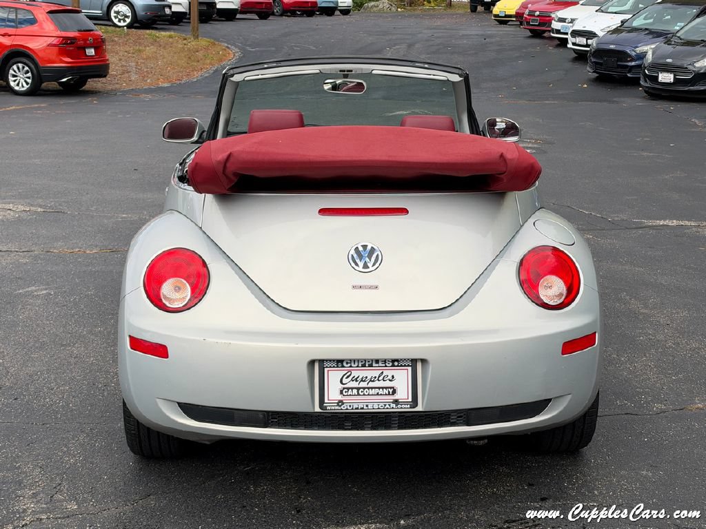 Used 2009 Volkswagen Beetle Blush FWD image 30