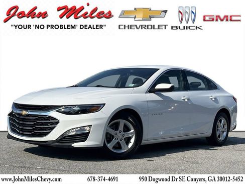 Used 2024 Chevrolet Malibu LT image 1