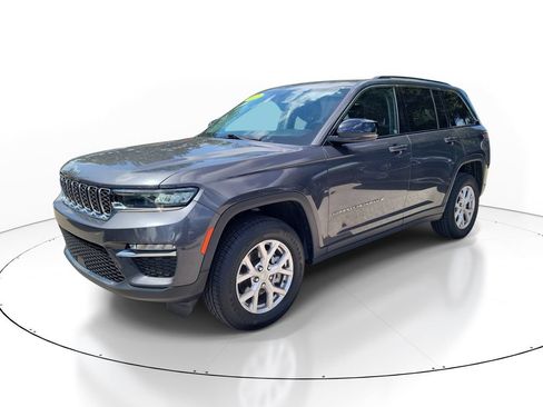 Used 2022 Jeep Grand Cherokee Limited RWD image 5