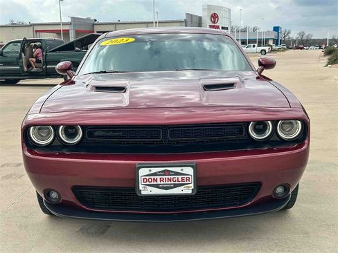 Used 2023 Dodge Challenger SXT w/ Blacktop Package image 8