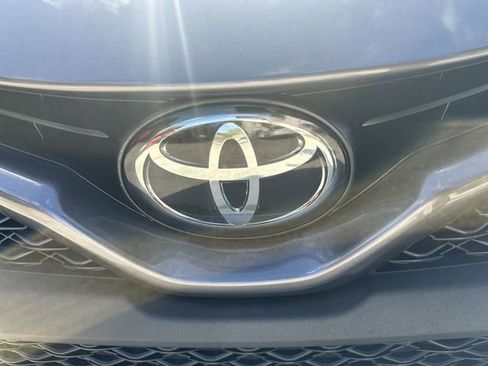 Used 2019 Toyota Camry SE image 10