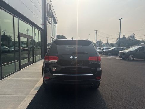 Used 2018 Jeep Grand Cherokee Limited image 4