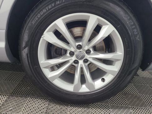 Used 2019 Audi Q7 2.0T Premium w/ Convenience Package AWD/4WD image 17