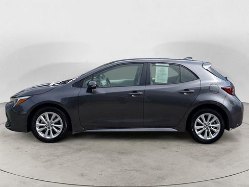 Used 2024 Toyota Corolla SE image 2
