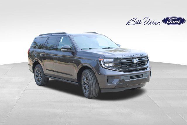 New 2027 Ford Expedition Platinum w/ Stealth Appearance Package AWD/4WD image 2