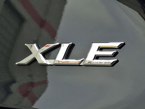 Used 2026 Toyota Camry XLE w/ Premium Package image 33