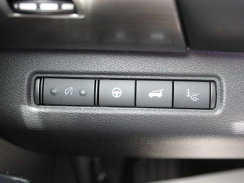 Used 2025 Nissan Pathfinder Platinum w/ Cargo Package AWD/4WD image 15