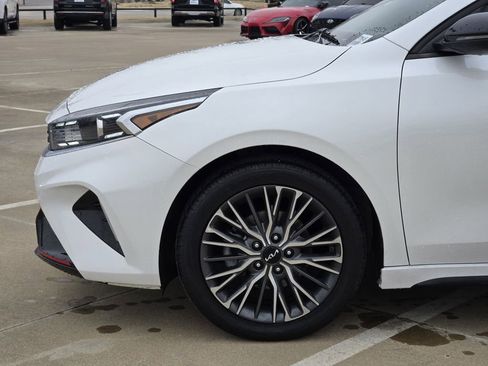 Used 2023 Kia Forte GT-Line w/ GT-Line Technology Package image 11