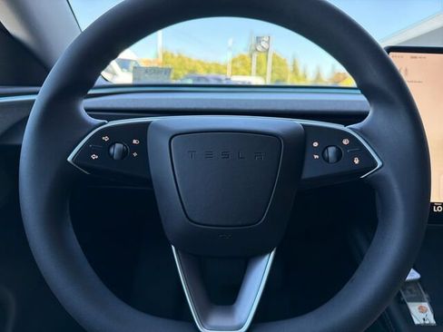 Used 2024 Tesla Model 3 Standard Range RWD image 27