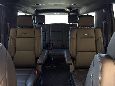 New 2026 Cadillac Escalade ESV 4WD image 17