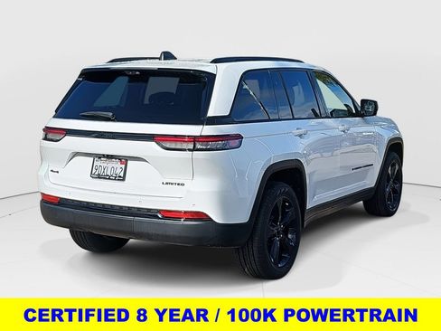 Used 2023 Jeep Grand Cherokee Limited w/ Luxury Tech Group II image 3