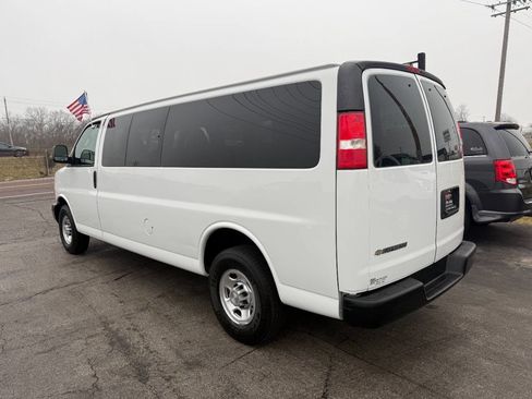 Used 2019 Chevrolet Express 3500 LS image 7
