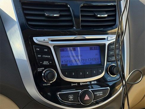 Used 2013 Hyundai Accent GLS w/ Premium Pkg image 15