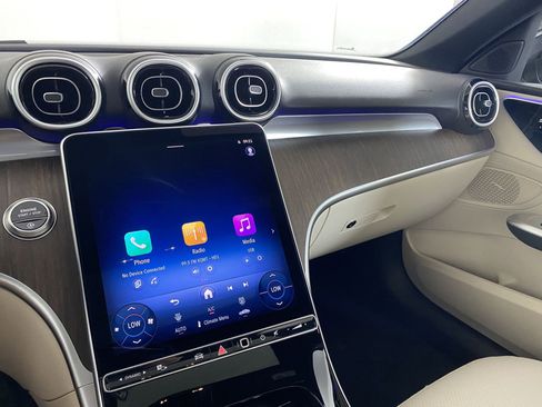 Used 2025 Mercedes-Benz C 300 4MATIC Sedan image 24