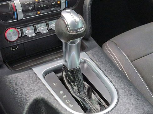 Certified 2022 Ford Mustang Coupe w/ Equipment Group 101A image 31