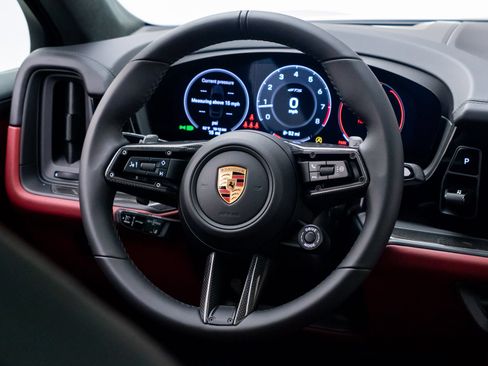 New 2026 Porsche Cayenne GTS AWD/4WD image 12