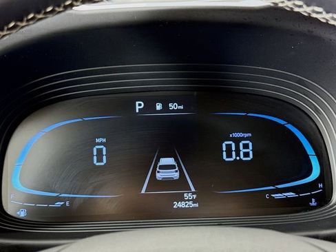 Certified 2023 Hyundai Venue Limited w/ Cargo Package image 14