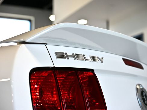 Used 2008 Ford Mustang Shelby GT500 RWD image 11