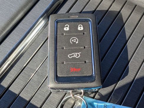 New 2026 Jeep Grand Wagoneer L w/ Premium Group I image 31