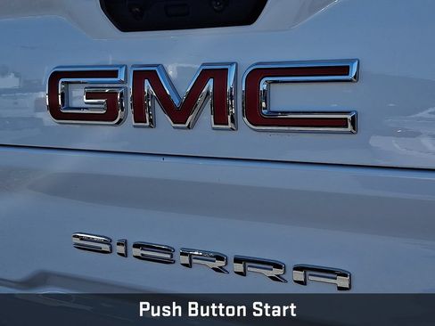 Used 2025 GMC Sierra 2500 AT4 AWD/4WD image 22