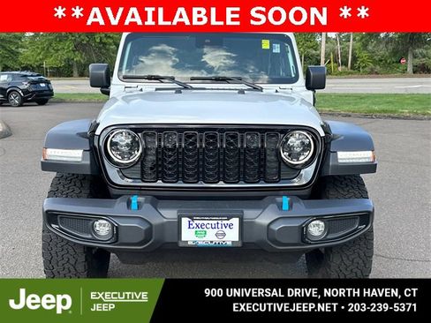 Used 2024 Jeep Wrangler Unlimited image 6