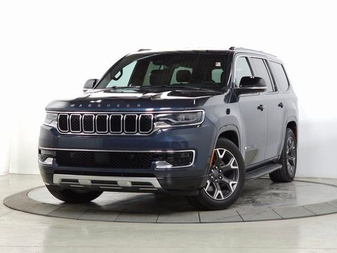 Used 2024 Jeep Wagoneer Series III image 1
