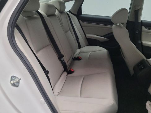 Used 2018 Honda Accord EX image 19