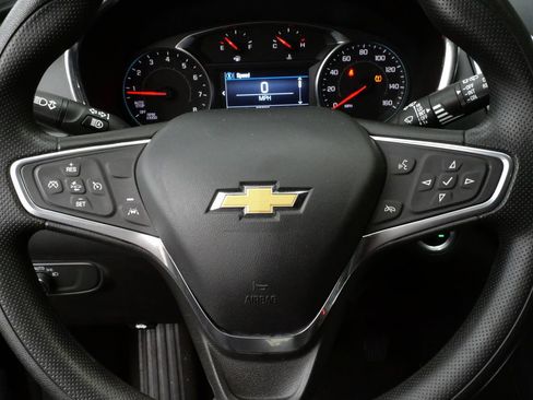 Used 2023 Chevrolet Equinox LT AWD/4WD image 18