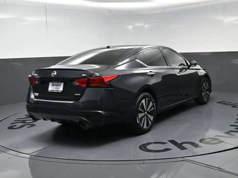 Used 2022 Nissan Altima 2.5 SL AWD/4WD image 9