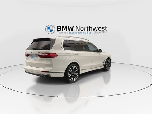 Used 2019 BMW X7 xDrive40i w/ Premium Package AWD/4WD image 3
