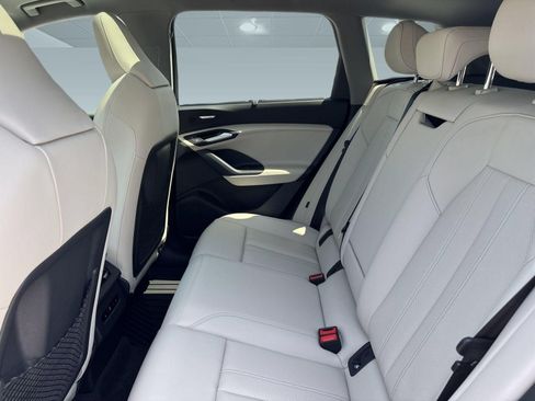 New 2027 Audi Q6 e-tron Prestige AWD/4WD image 23