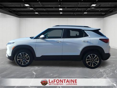 Used 2025 Chevrolet TrailBlazer LT image 5